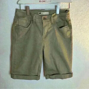 Women’s Levi’s Bermuda Shorts Khaki Colored Denim